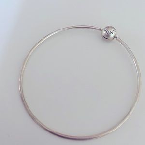 Pandora moments bangle sterling silver 65mm diameter sleek